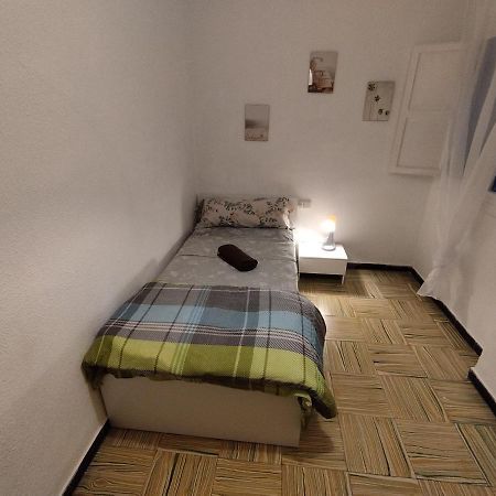 Habitaciones Cerca Del Centro อาลิกันเต ภายนอก รูปภาพ